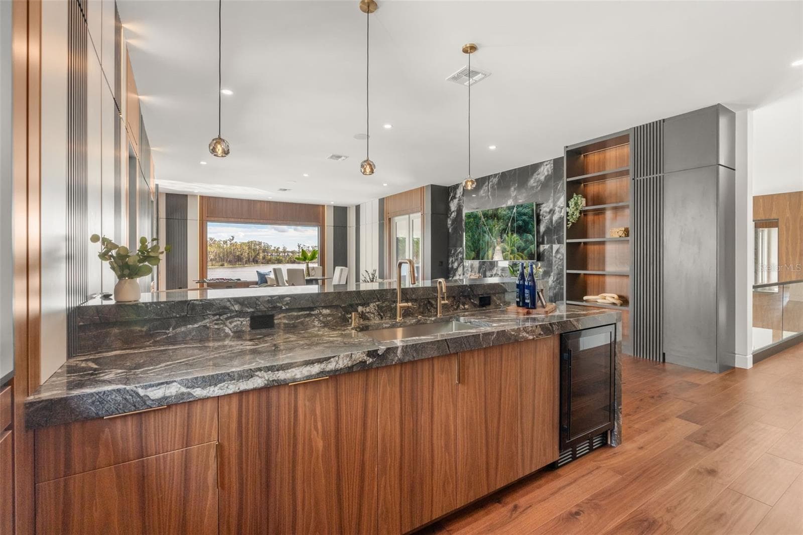 Bar includes mini fridge and dishwasher - 9117 BAY POINT DR, ORLANDO