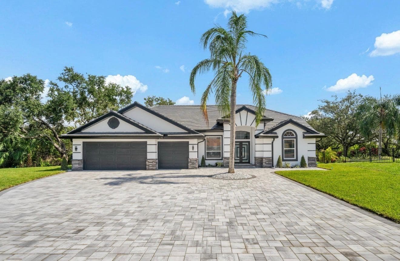 Single Family Residence at 9701 PORT COLONY WAY, TAMPA, photo 2 of 50