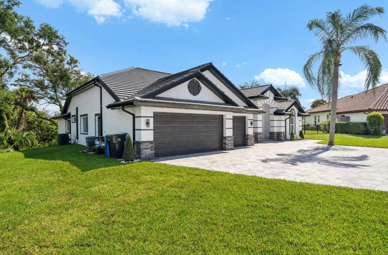 Single Family Residence at 9701 PORT COLONY WAY, TAMPA, photo 4 of 50