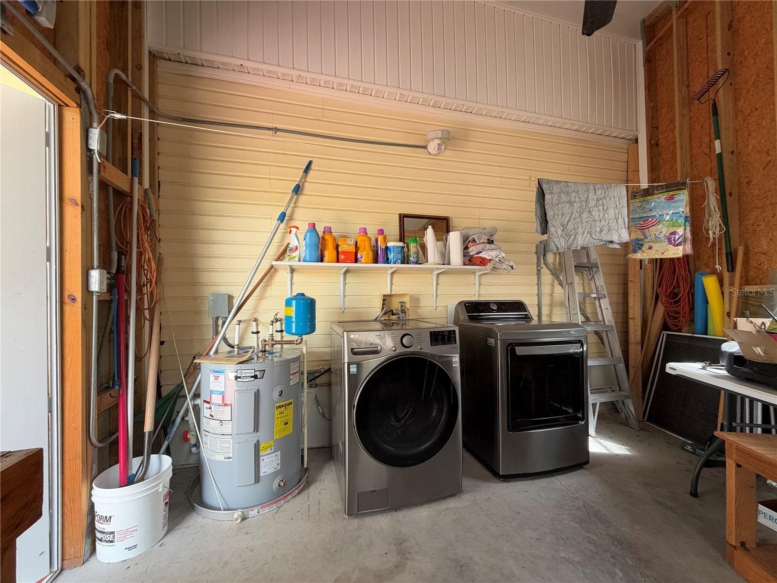 Washer, dryer & hot water heater - 35248 TIFFANI CT #Lot 064, ZEPHYRHILLS