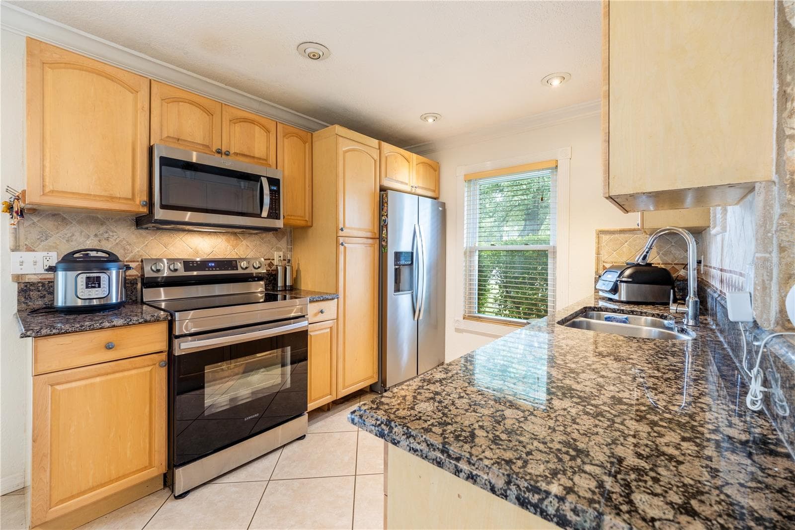 Townhouse at 504 HEATHERTON VLG, ALTAMONTE SPRINGS, photo 5 of 28
