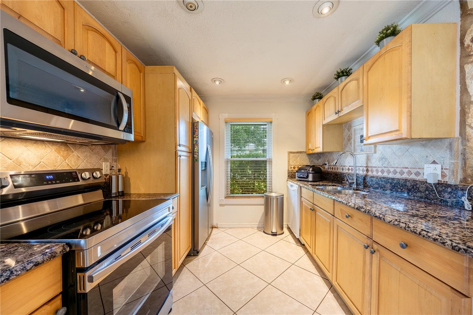 Townhouse at 504 HEATHERTON VLG, ALTAMONTE SPRINGS, photo 6 of 28