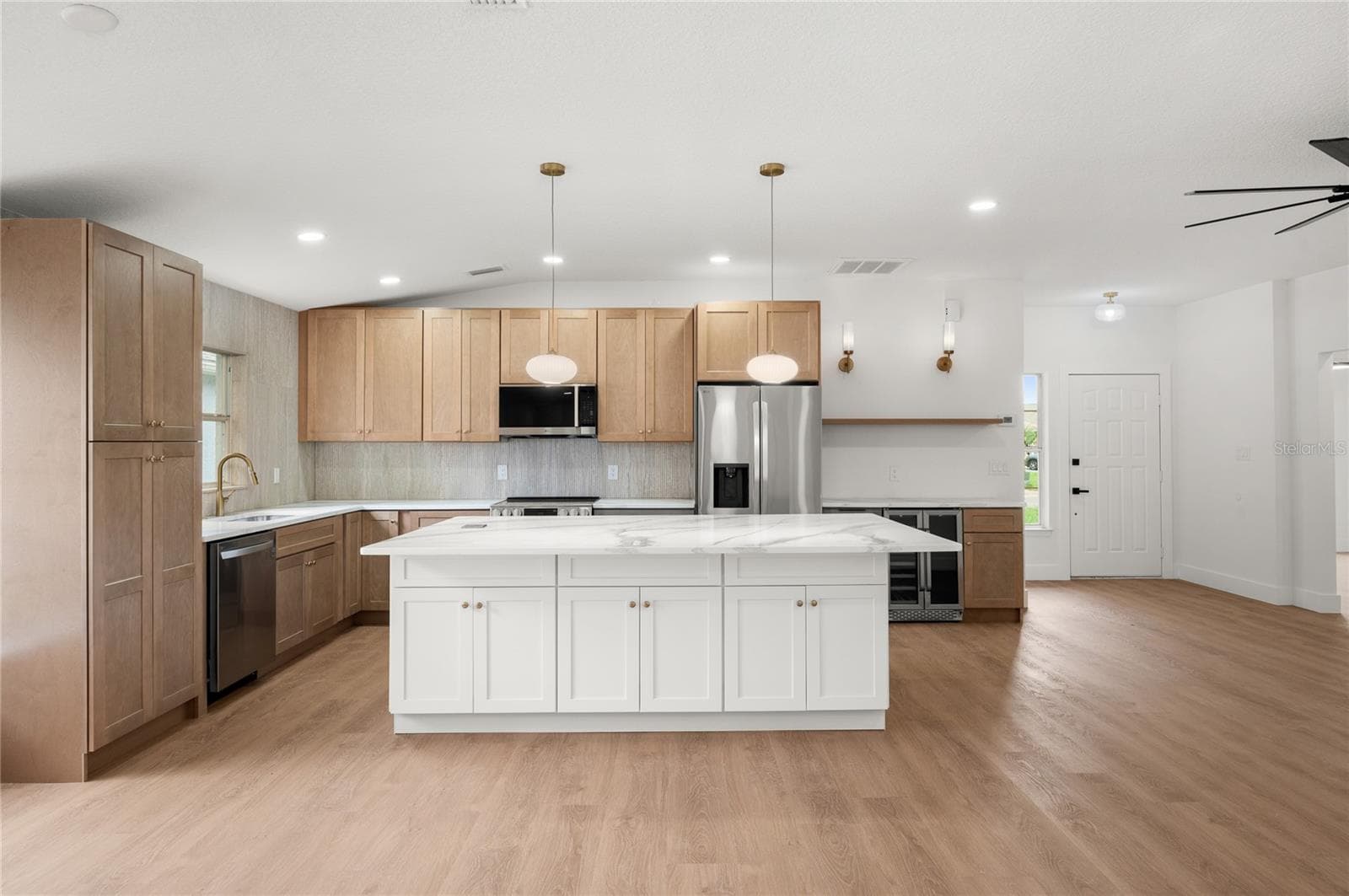 Single Family Residence at 939 PONDEROSA PINE CT, ORLANDO, photo 11 of 50