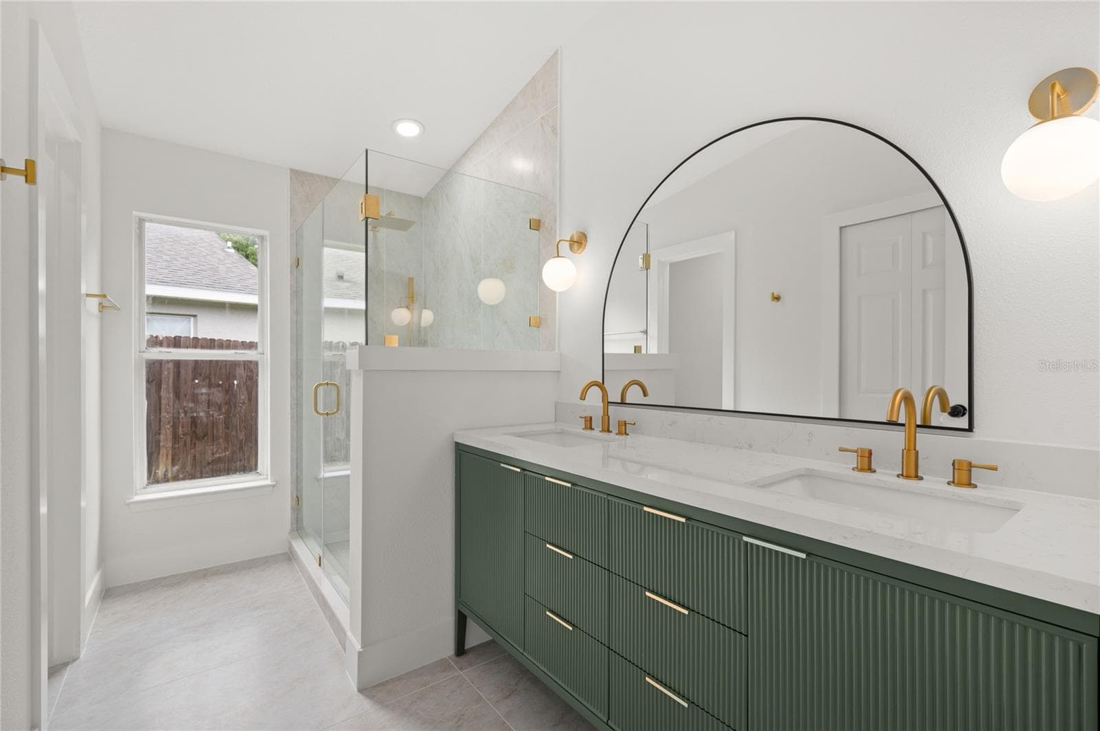 Single Family Residence at 939 PONDEROSA PINE CT, ORLANDO, photo 17 of 50