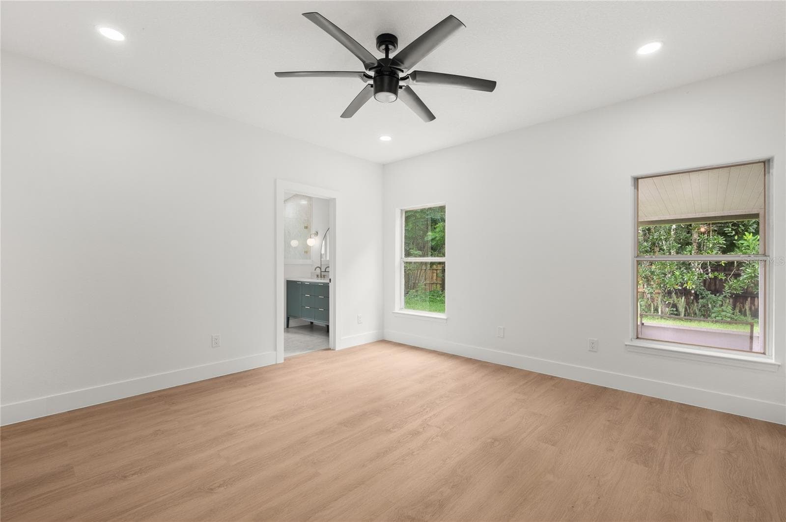 Single Family Residence at 939 PONDEROSA PINE CT, ORLANDO, photo 19 of 50
