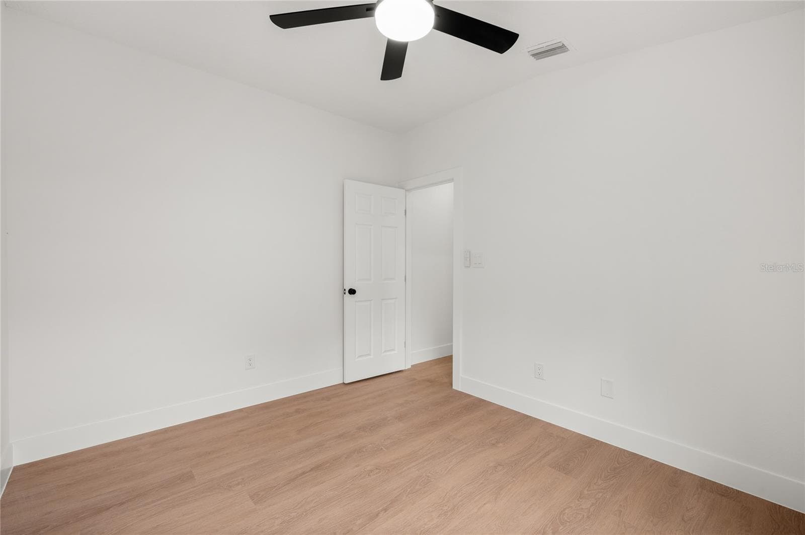 Single Family Residence at 939 PONDEROSA PINE CT, ORLANDO, photo 21 of 50