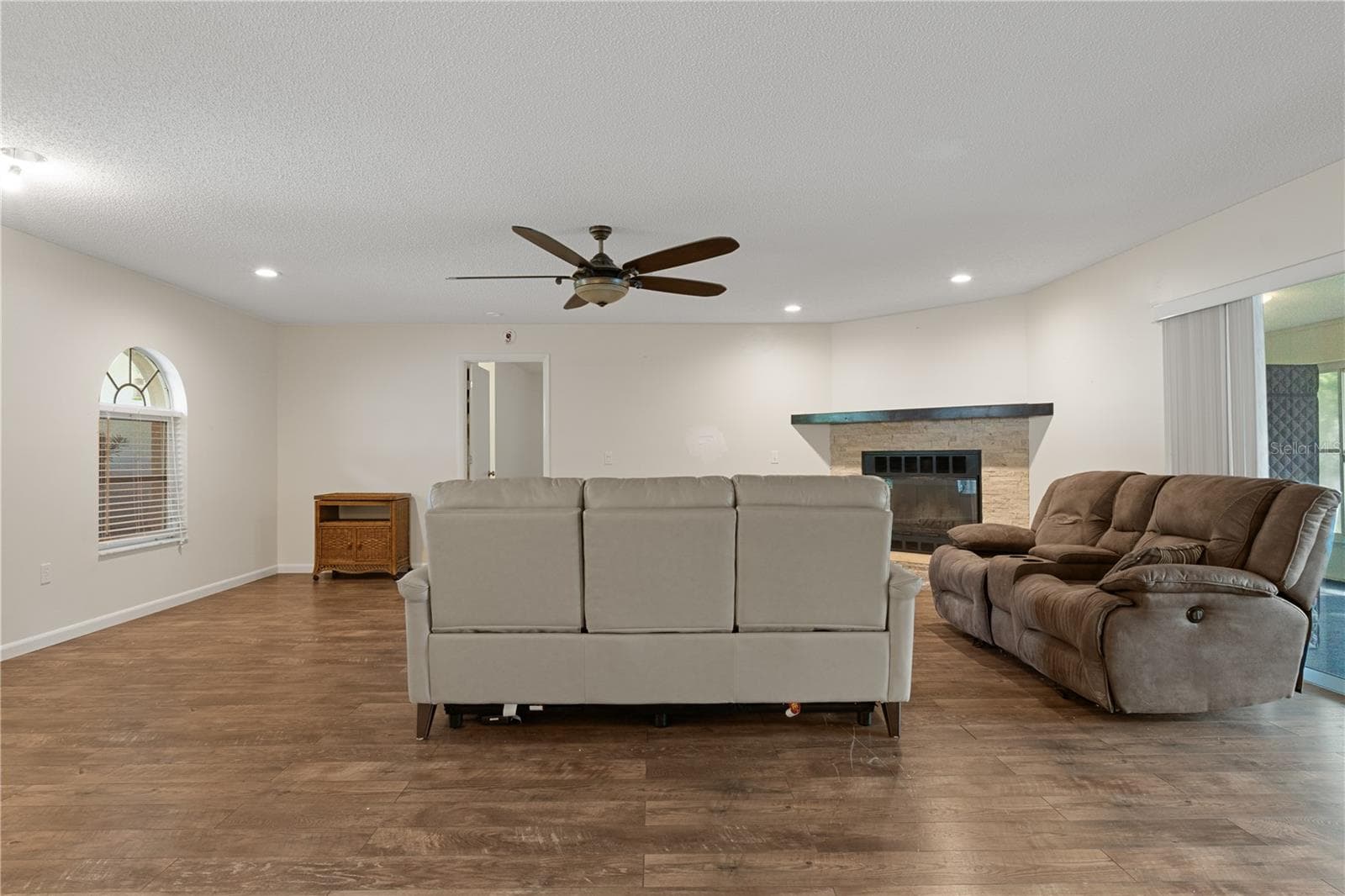 Single Family Residence at 31 MAYFLOWER CT S, HOMOSASSA, photo 11 of 60