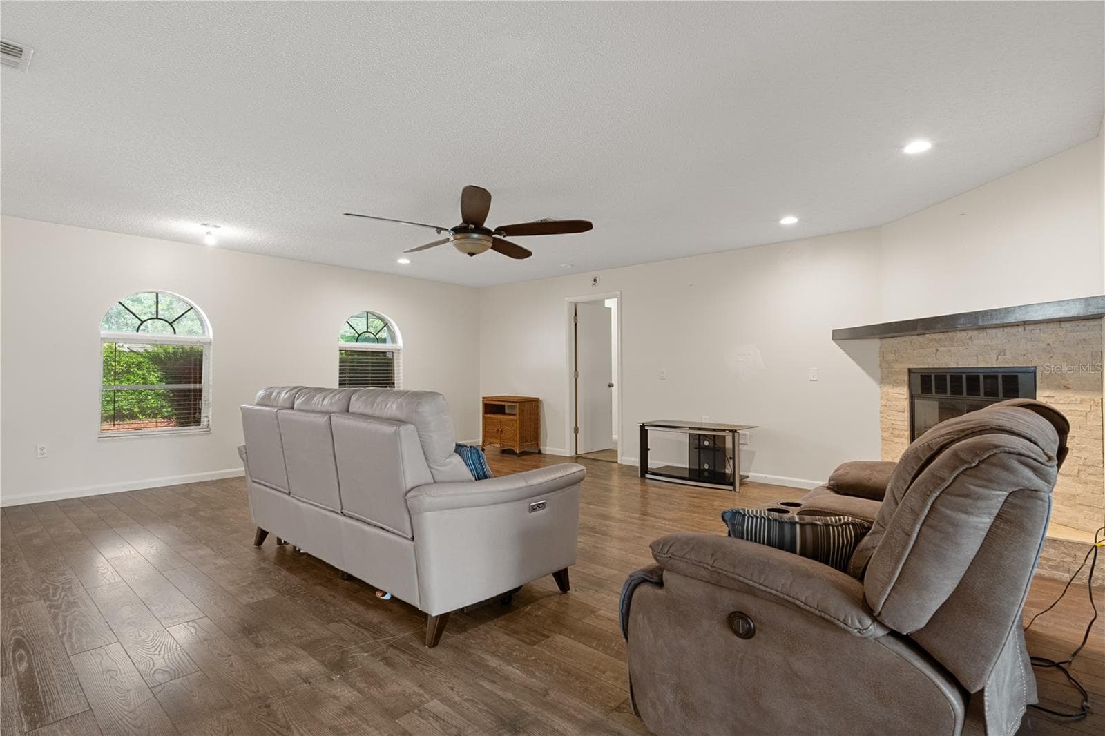 Single Family Residence at 31 MAYFLOWER CT S, HOMOSASSA, photo 14 of 60