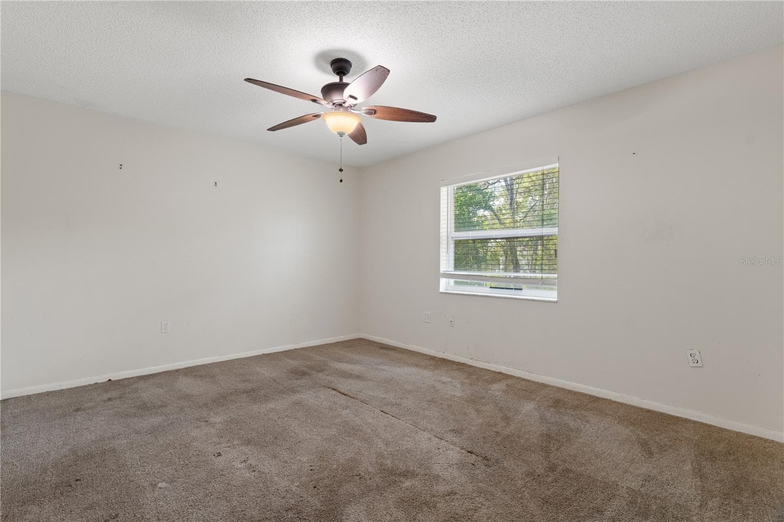 Single Family Residence at 31 MAYFLOWER CT S, HOMOSASSA, photo 37 of 60