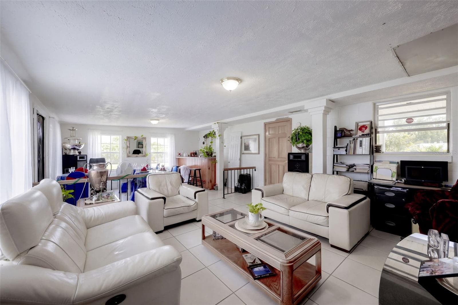Single Family Residence at 2675 CLEARBROOK CIR, ORLANDO, photo 8 of 20