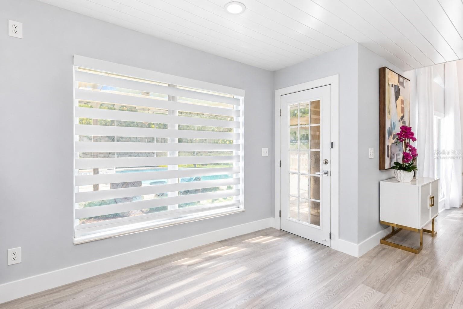 virtually staged - 243 OXFORD RD, DAVENPORT