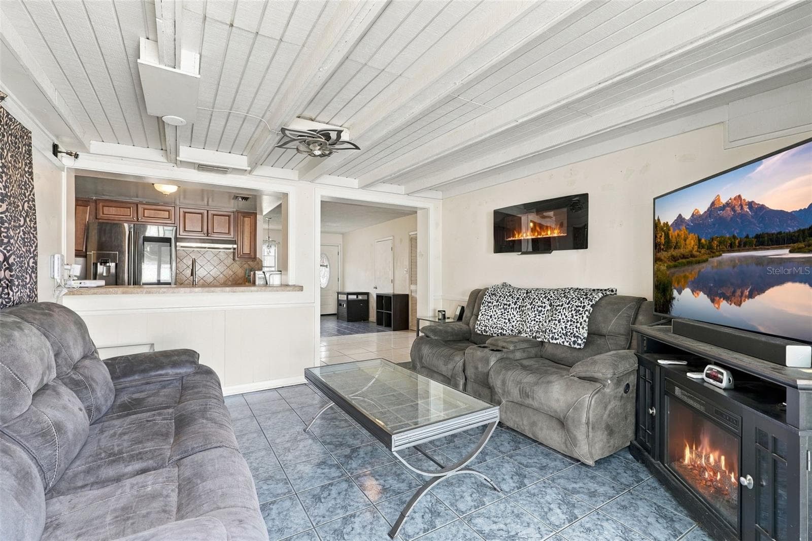Single Family Residence at 631 JASMINE RD, CASSELBERRY, photo 4 of 28