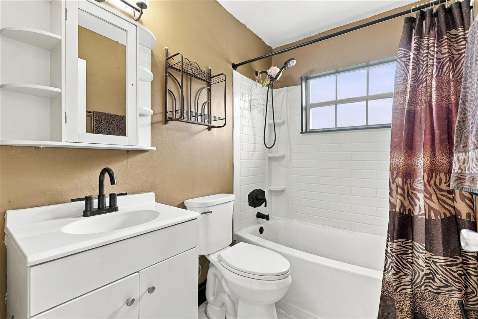 Single Family Residence at 631 JASMINE RD, CASSELBERRY, photo 5 of 28