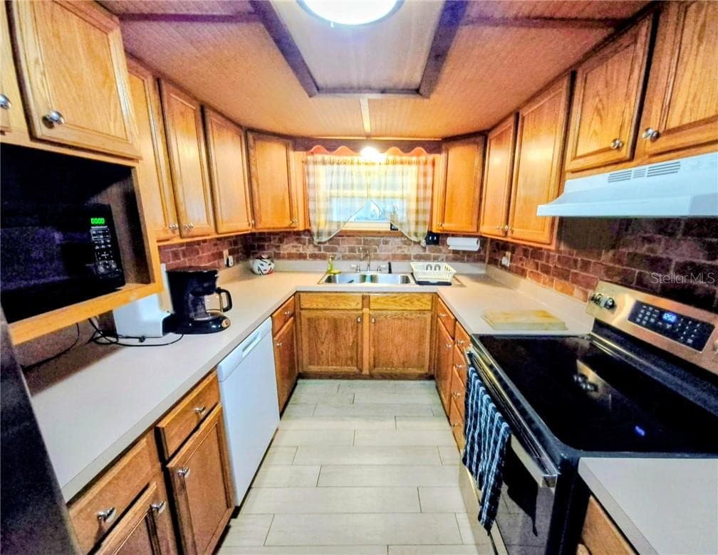 Single Family Residence at 10119 E Bass CIR, INVERNESS FL 34450, Inverness, photo 101 of 135