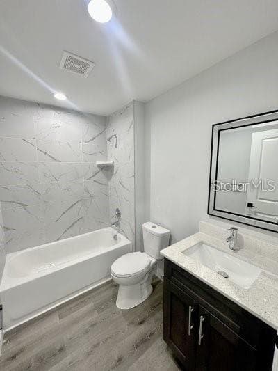 Similar model photo for illustration purposes; not the subject property. - 18 LARCH RUN CT, OCALA