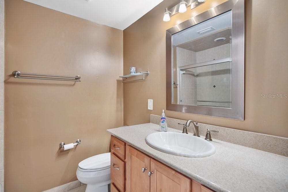 Guest Bathroom - 109 PINE NEEDLE LN, ALTAMONTE SPRINGS