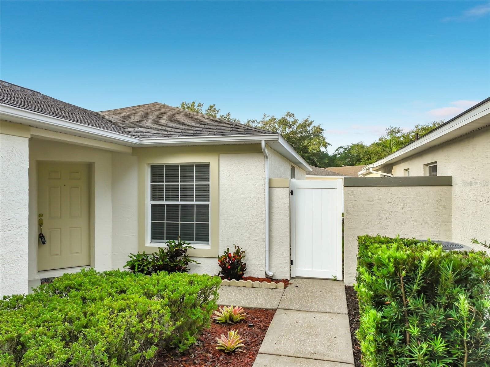 Front walkway - 2038 BRAXTON ST, CLERMONT