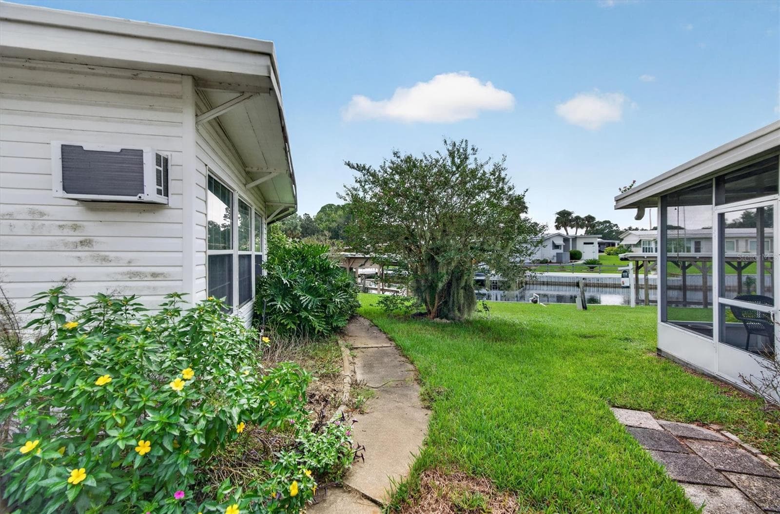 Mobile Home at 953 TODD WAY, TAVARES, photo 32 of 41