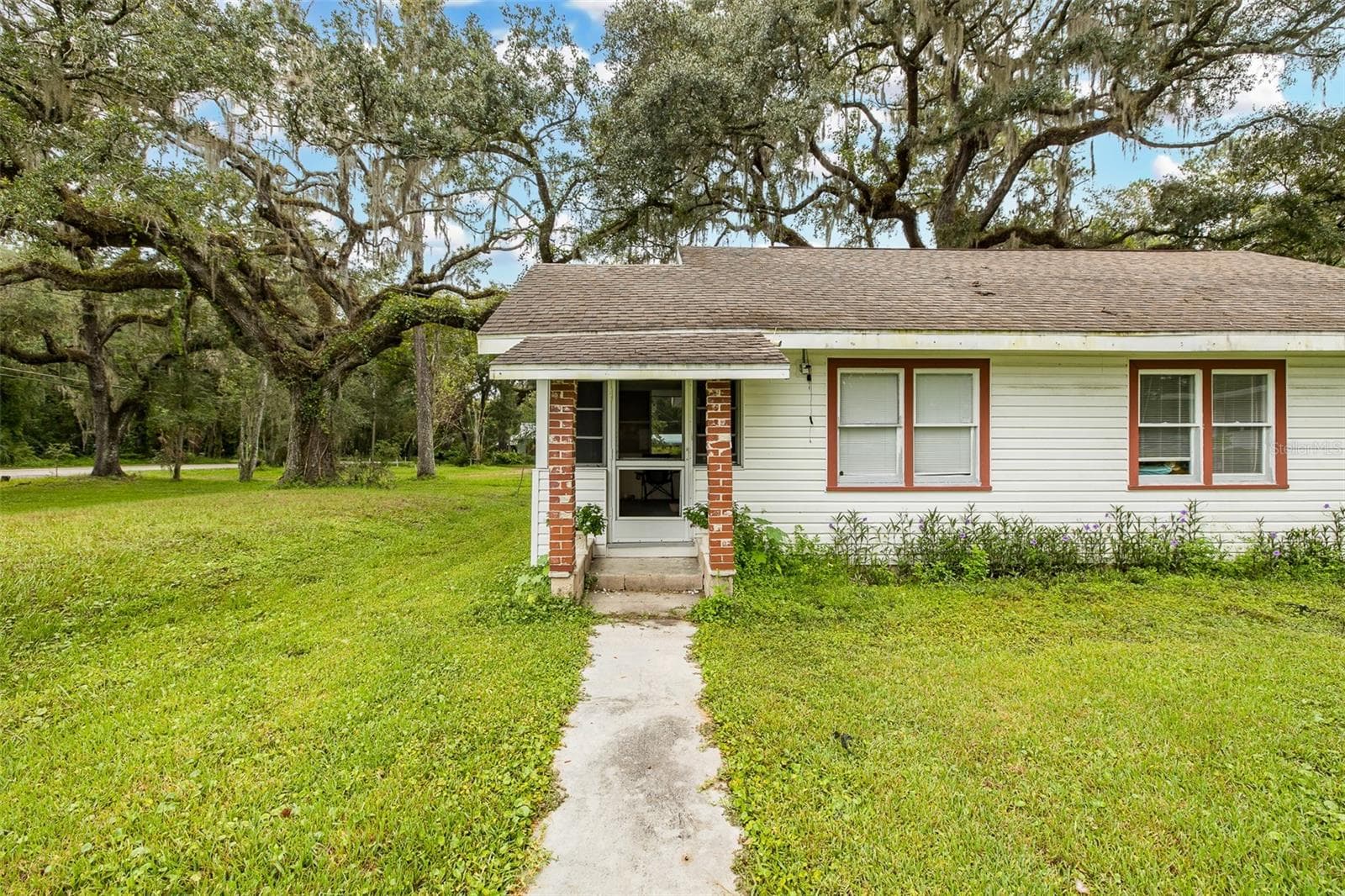Single Family Residence at 1205 S MAIN ST, BROOKSVILLE, photo 6 of 50