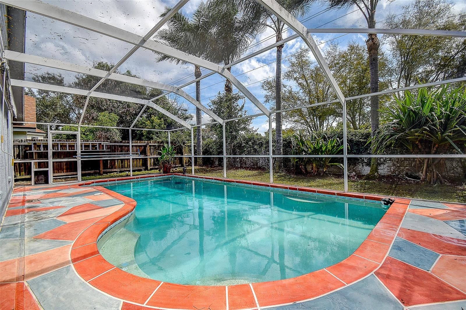 Large Screened Pool - 1709 SCOTCH PINE DR, BRANDON