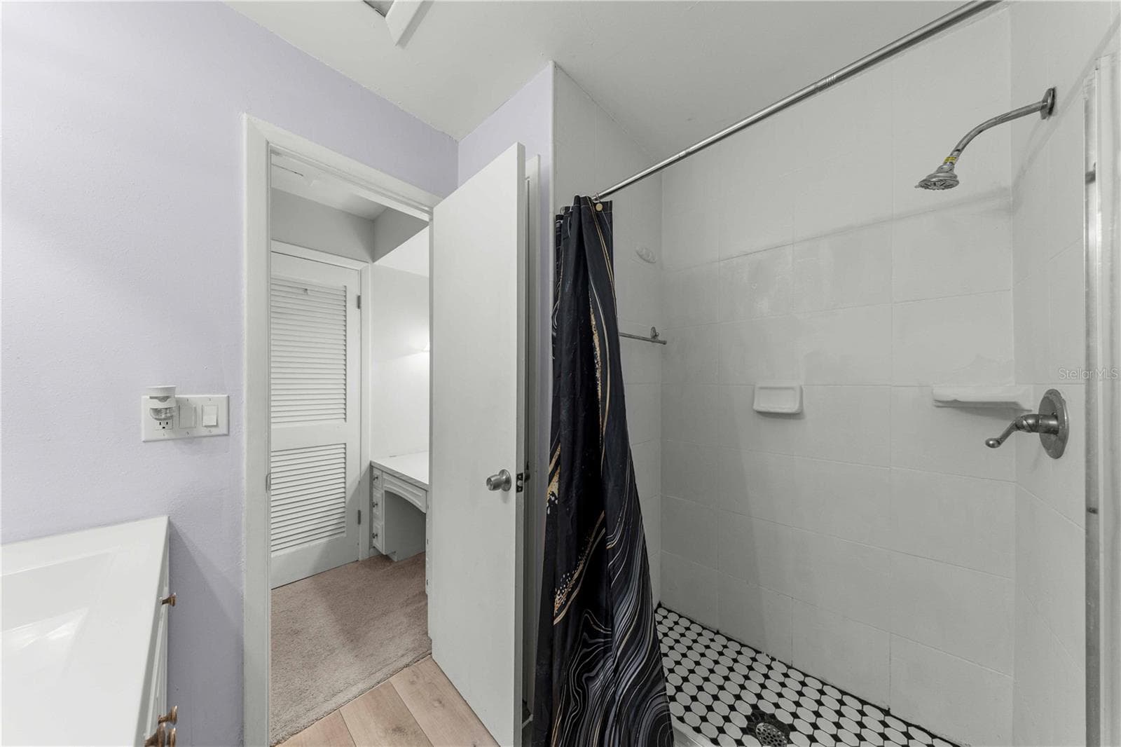 PRIMARY BATH 1 - 1413 SE 36TH AVE, OCALA
