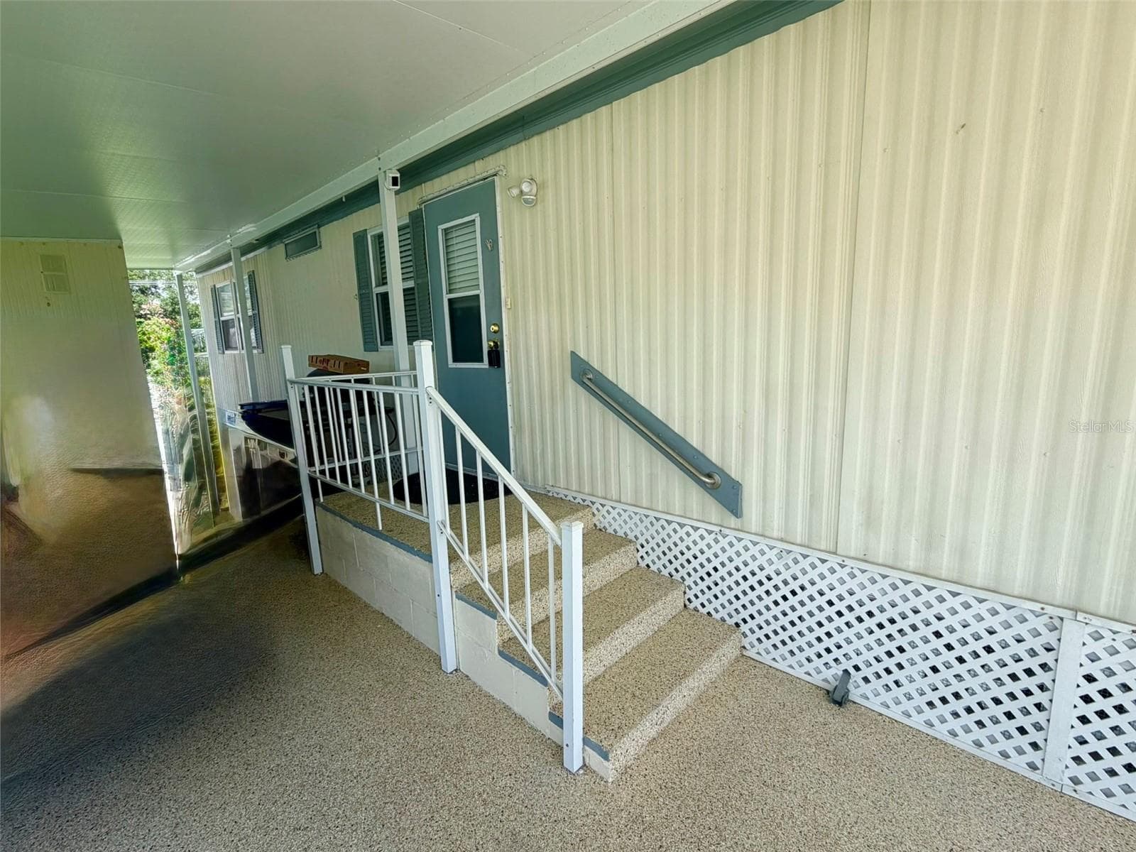 Manufactured Home at 2253 PIAZZA DR, SARASOTA, photo 21 of 31