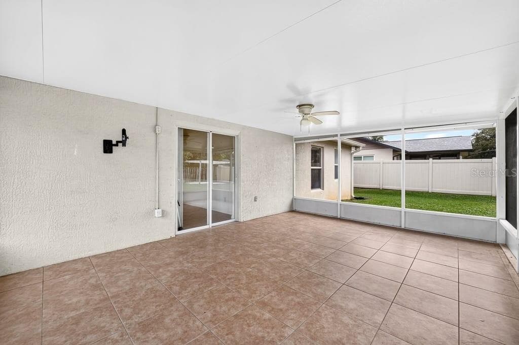 screened patio - 2316 WILLOW OAK DR, EDGEWATER