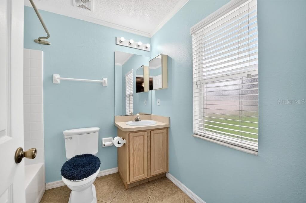 primary bathroom - 2316 WILLOW OAK DR, EDGEWATER