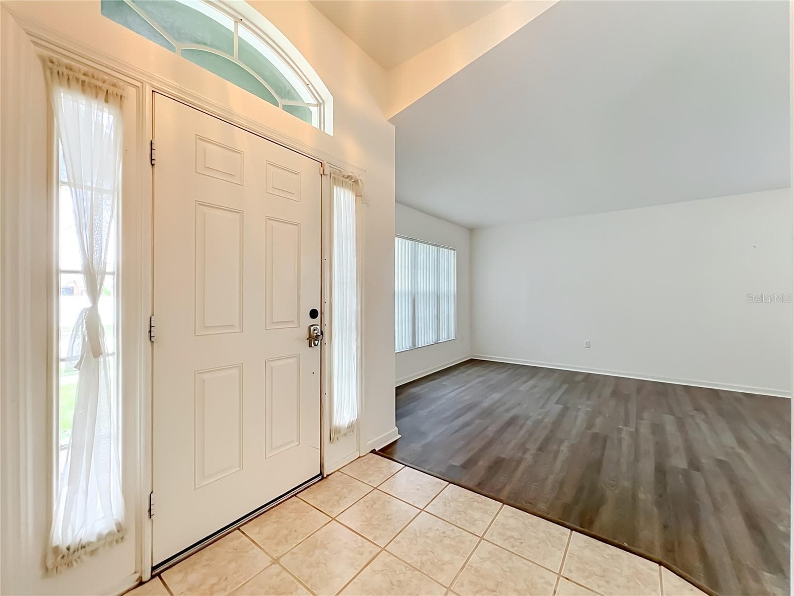 entry foyer - 1199 SNUG HARBOR DR, CASSELBERRY