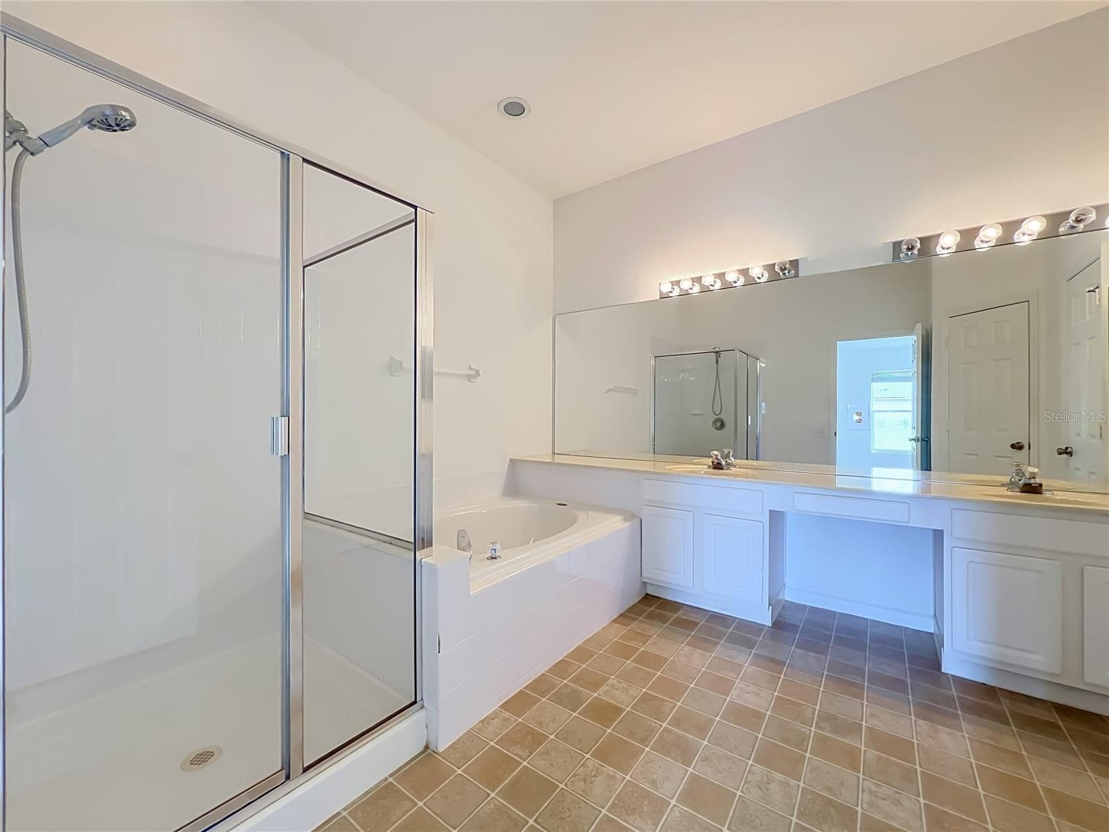 en-suite - 1199 SNUG HARBOR DR, CASSELBERRY