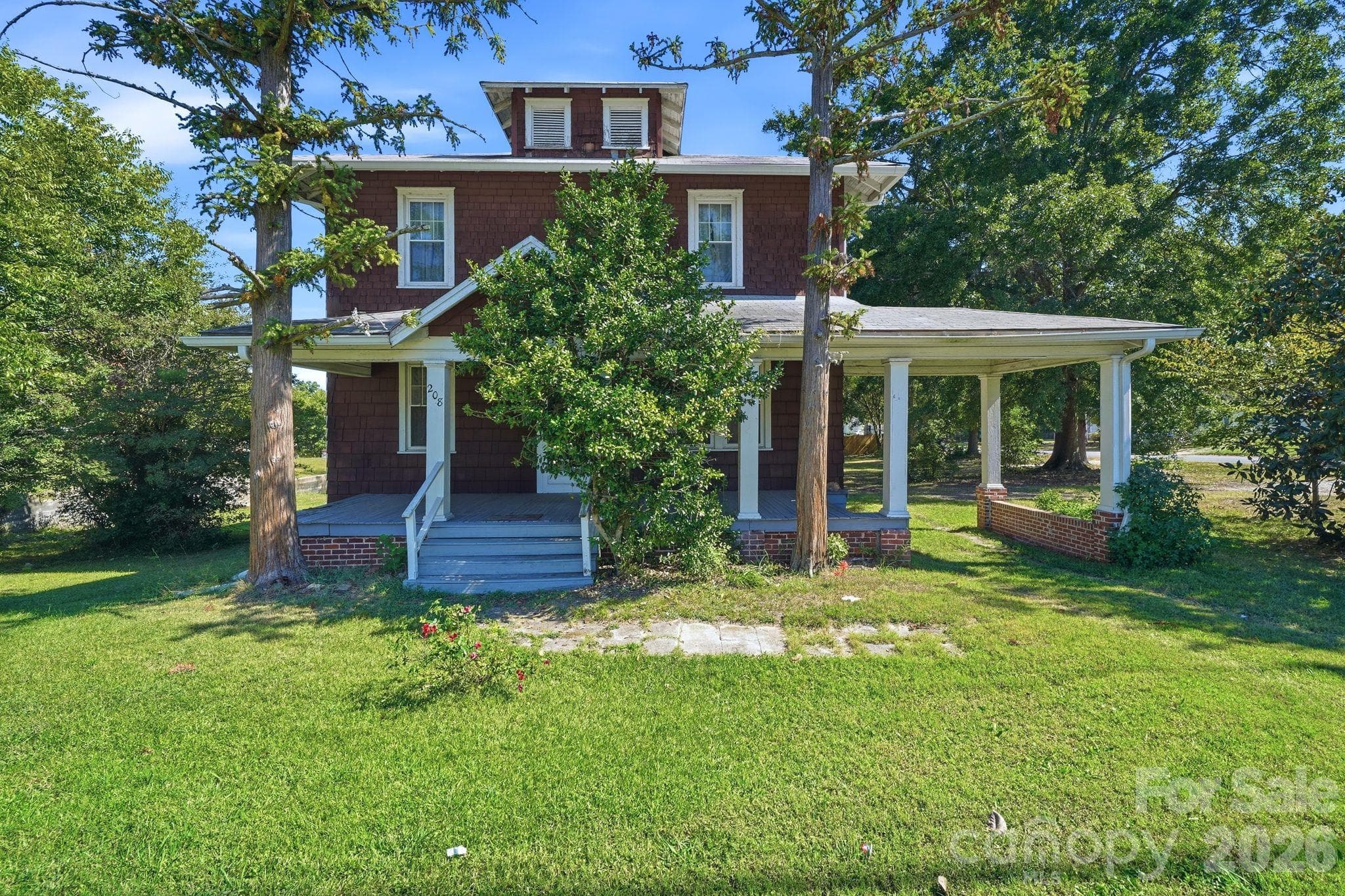 208 S Myrtle School Road S
