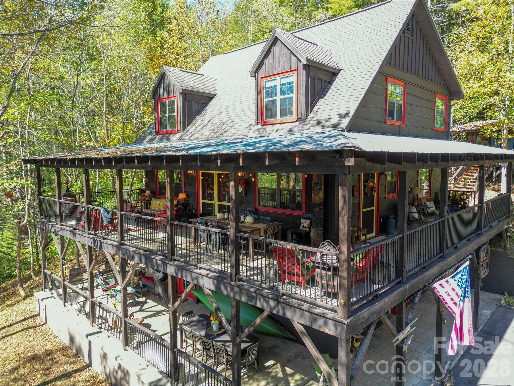 111 Elkhound Road