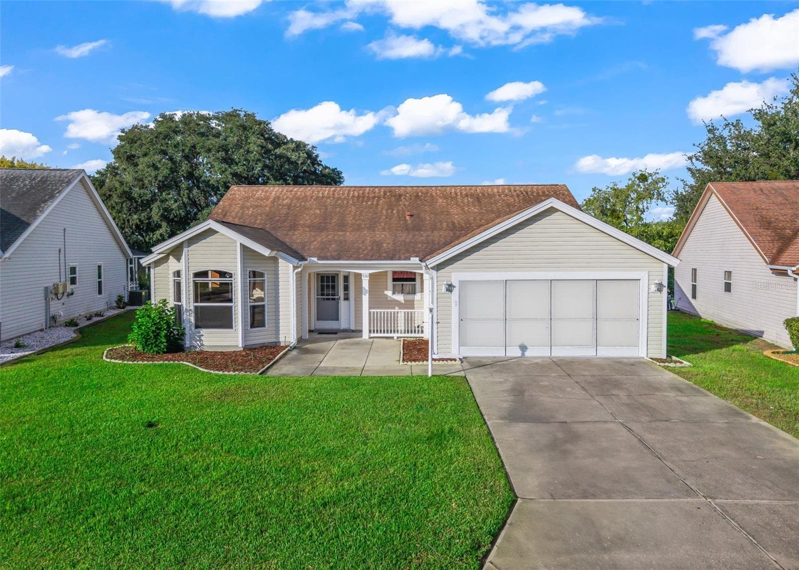 930 RAMOS DR