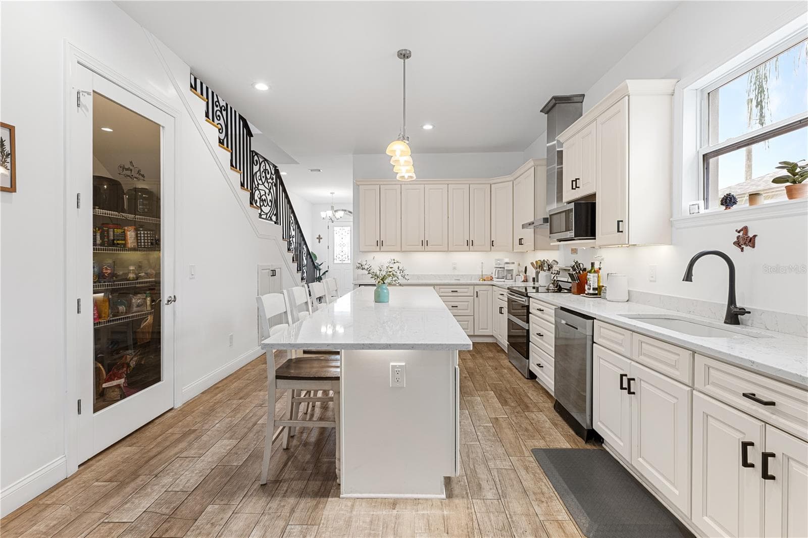Townhouse at 2113 W CASS ST #1, TAMPA, photo 18 of 40