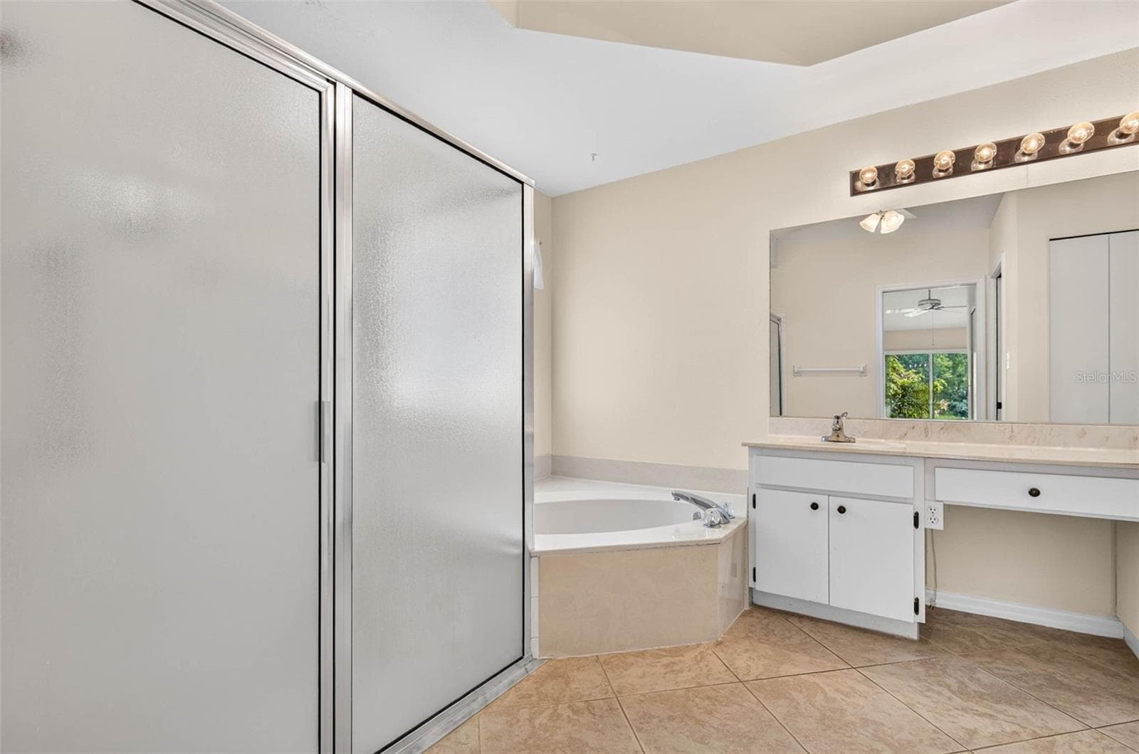 Single Family Residence at 1704 TREMONT CT, SUN CITY CENTER, photo 27 of 55