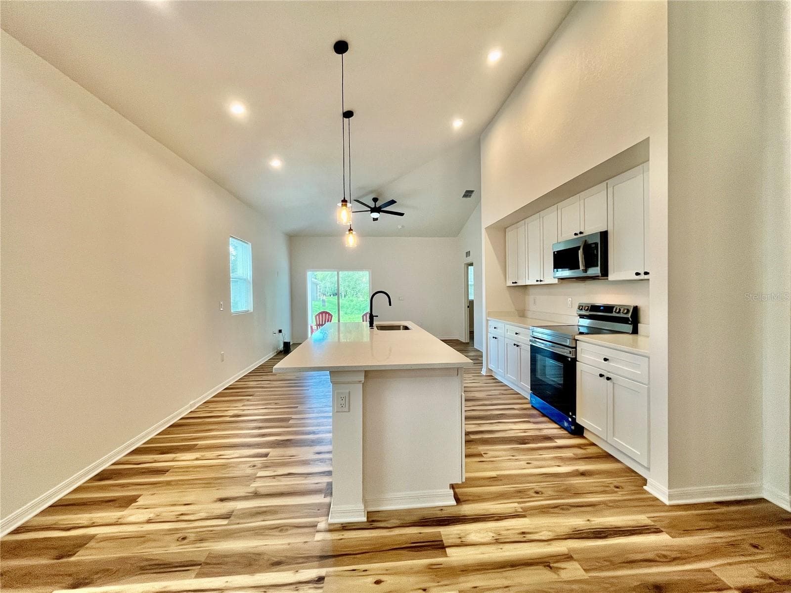Great Room - 2416 TAYLOR RD S, AUBURNDALE