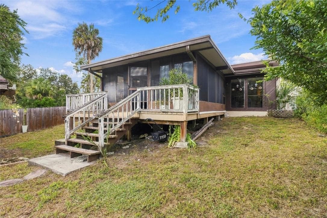 Single Family Residence at 360 S Inglis AVE, INGLIS FL 34449, photo 16 of 52