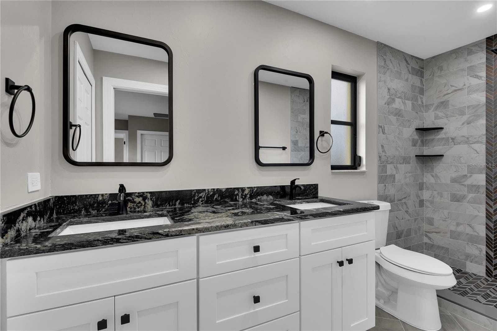 4838 primary bathroom - 4836-4838 MARINE DR, CAPE CORAL