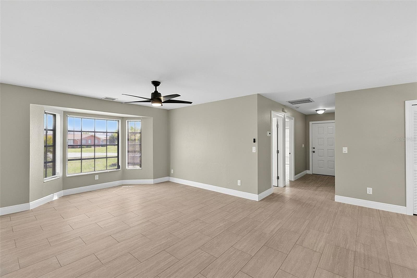 4836 livingroom - 4836-4838 MARINE DR, CAPE CORAL