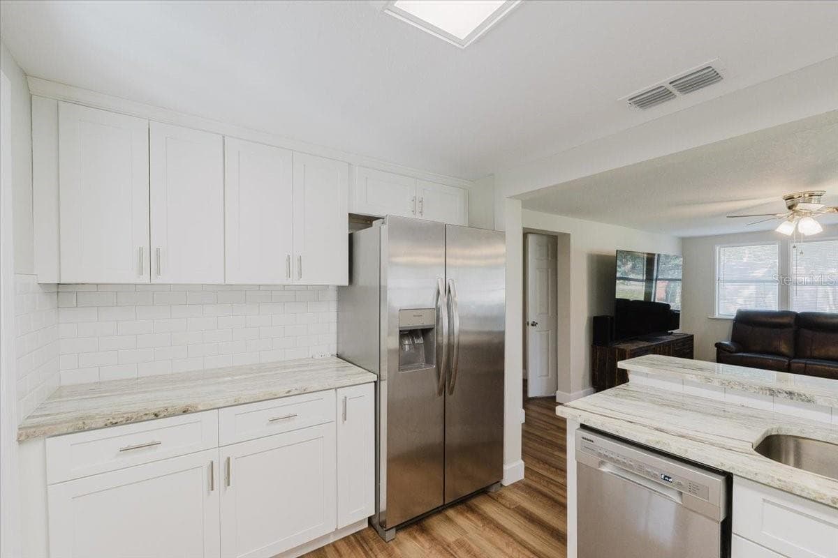 Single Family Residence at 2531 HEBB RD, AUBURNDALE, photo 11 of 31