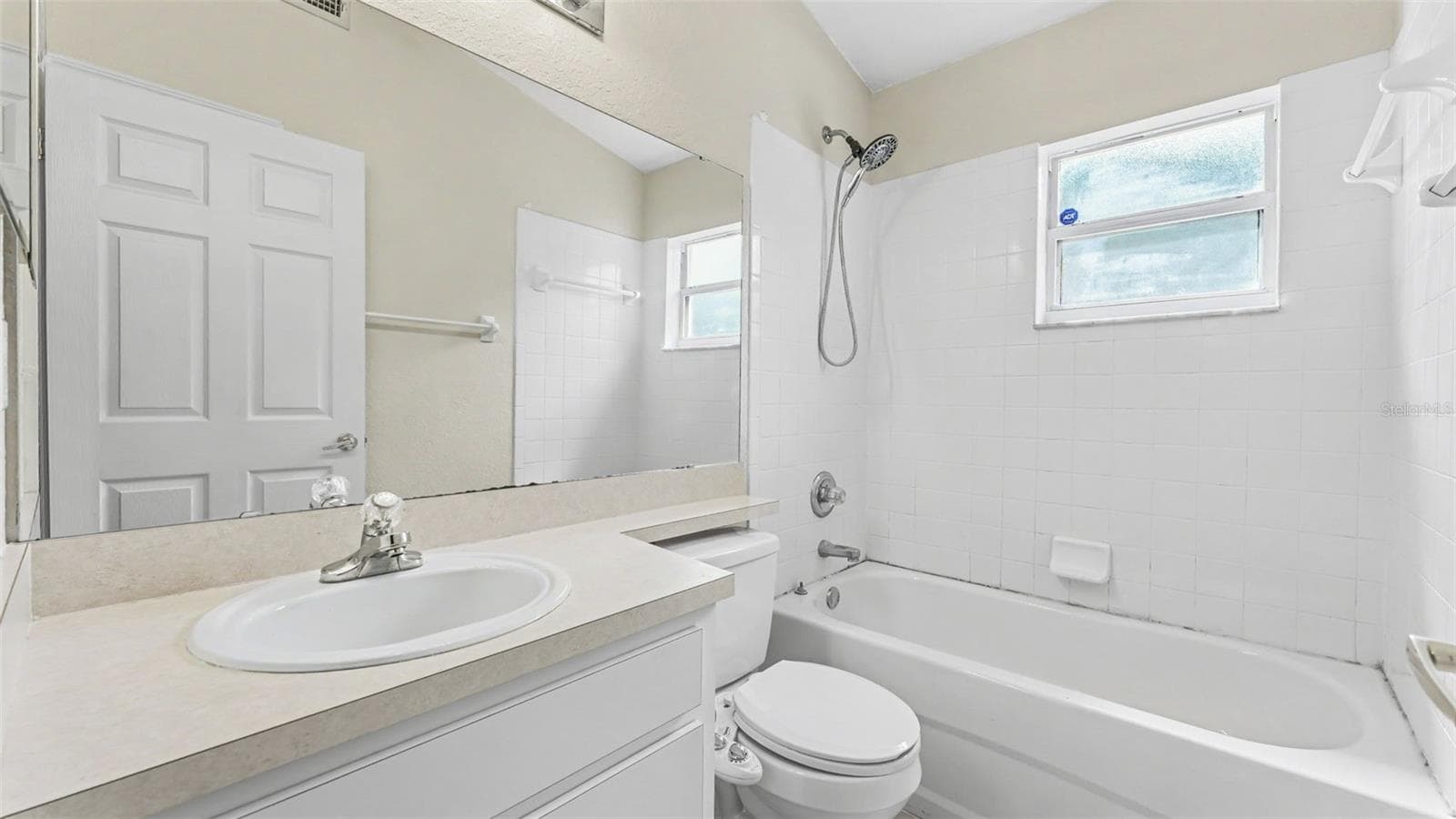 Single Family Residence at 1793 GREY FOX DR, LAKELAND, photo 23 of 39
