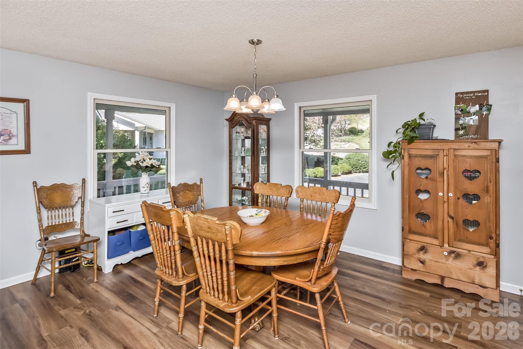 Dining Area - 2911 Middleton Place, Hendersonville