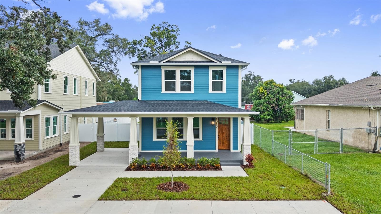 Single Family Residence at 1910 E GENESEE ST, TAMPA, photo 4 of 61