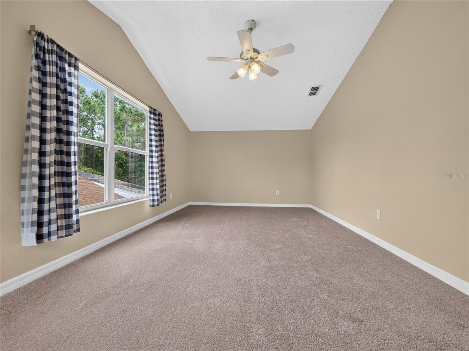 Single Family Residence at 507 CANARY ISLAND CT, ORLANDO, photo 24 of 42