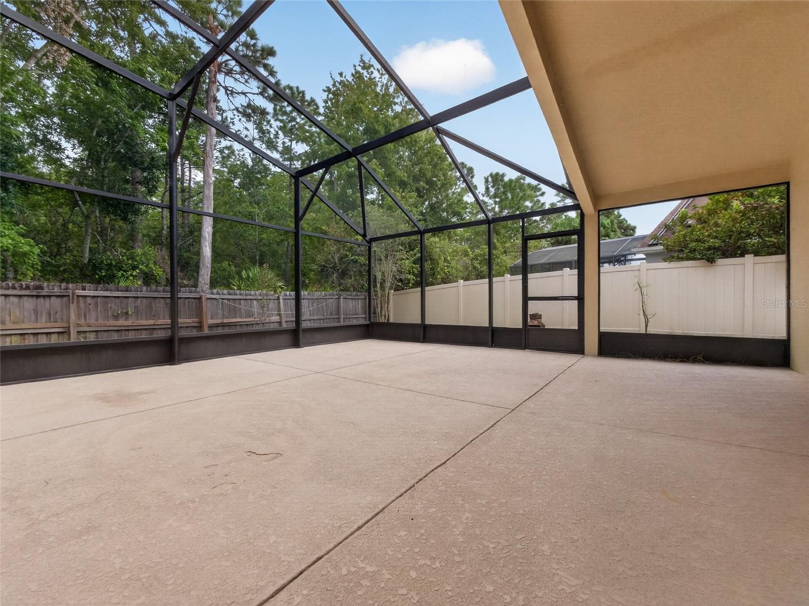 Single Family Residence at 507 CANARY ISLAND CT, ORLANDO, photo 33 of 42