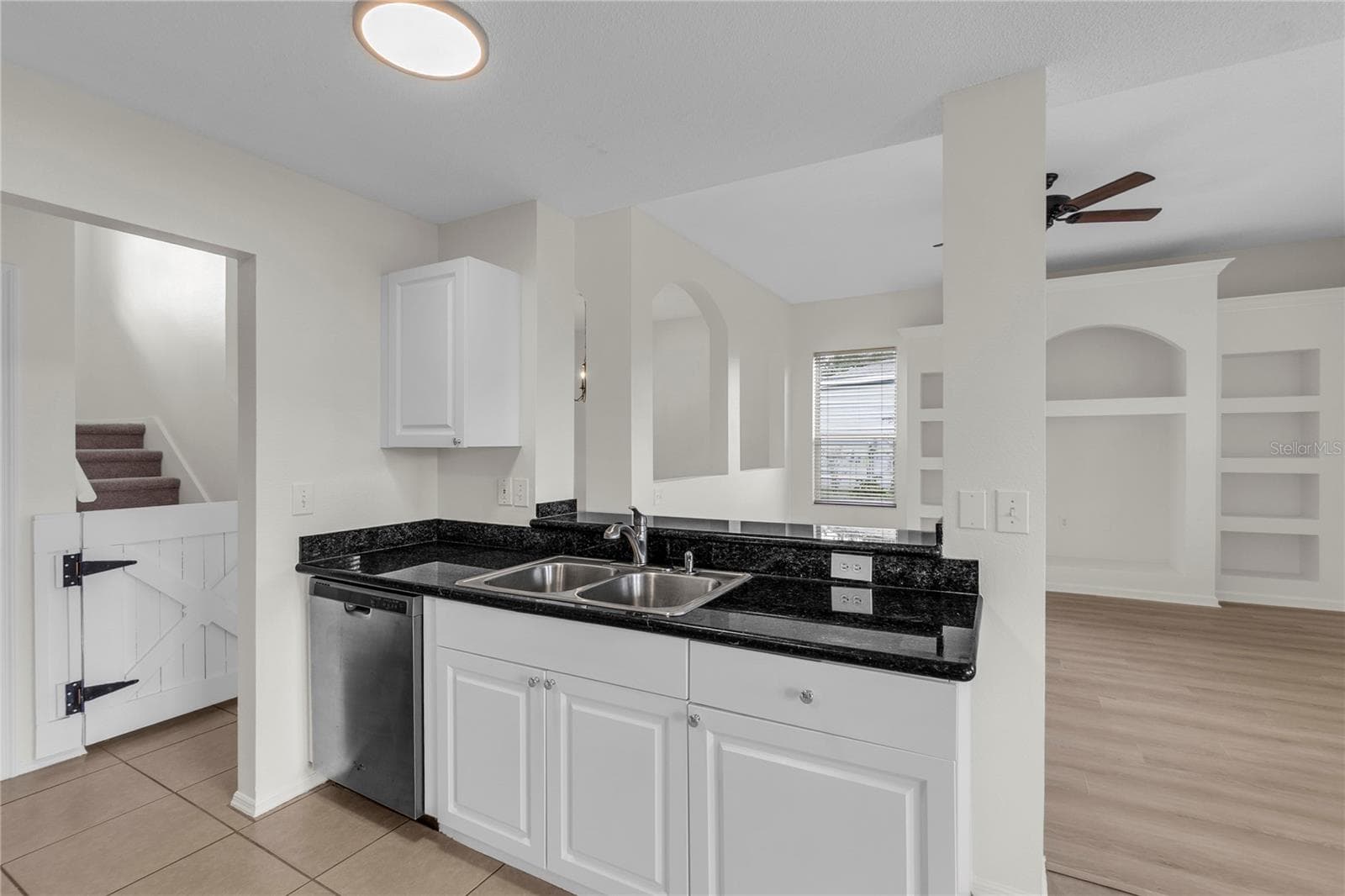 Single Family Residence at 11779 SHIRBURN CIR, PARRISH, photo 13 of 32