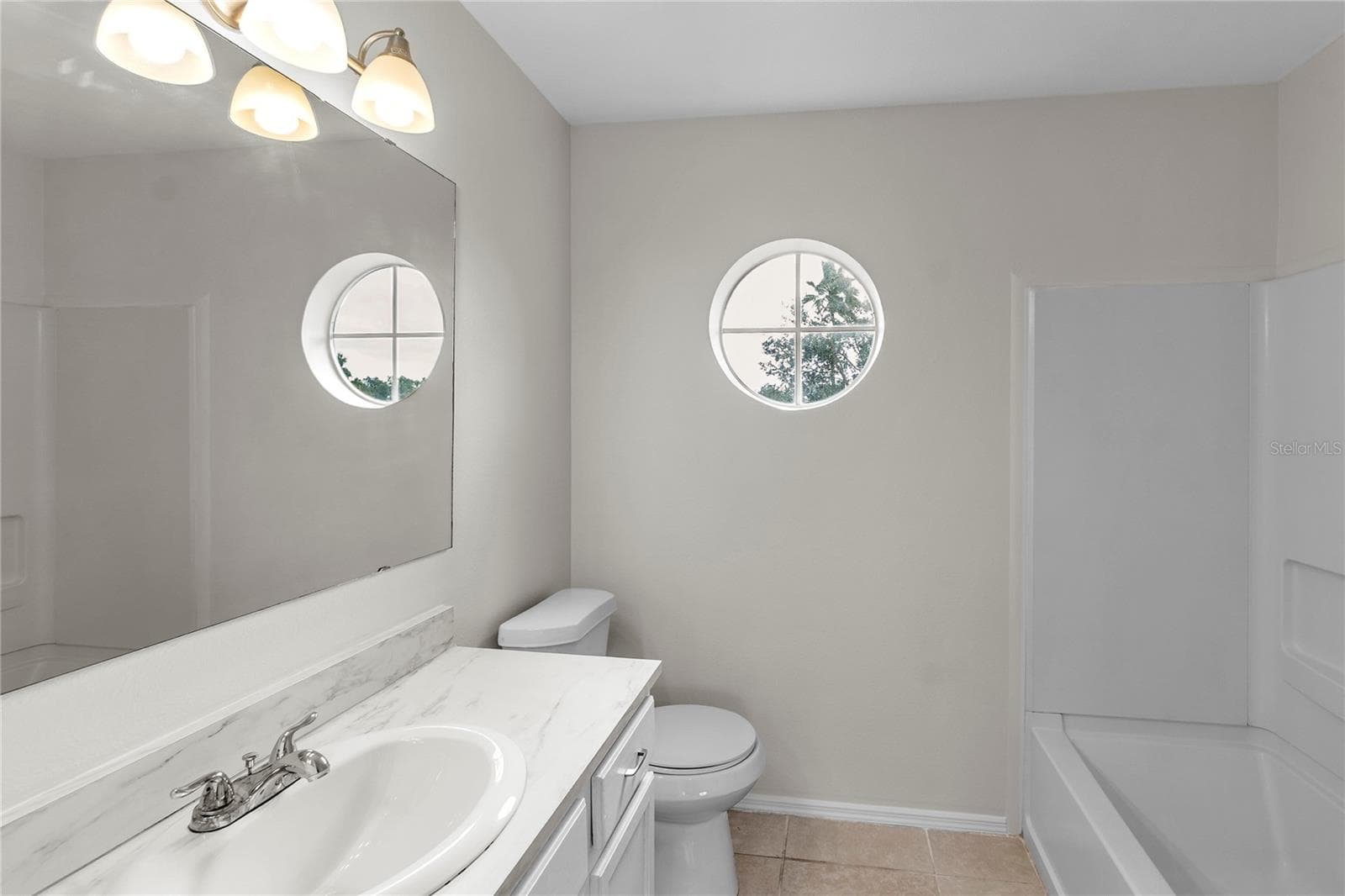2nd Bathroom - 11779 SHIRBURN CIR, PARRISH