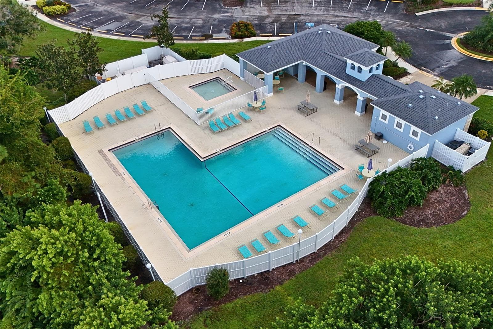 Community Pool - 11779 SHIRBURN CIR, PARRISH