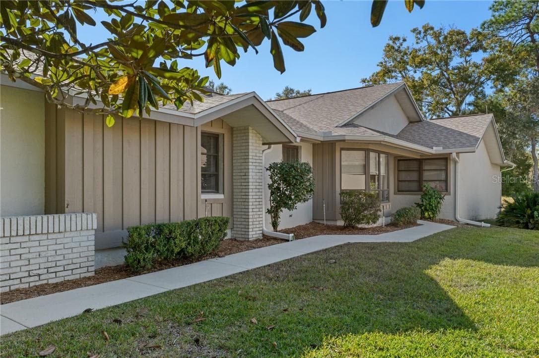 Single Family Residence at 40 S Masters DR, HOMOSASSA FL 34446, photo 2 of 55