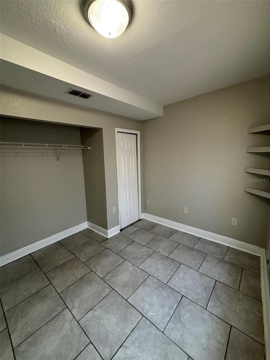 Duplex at 1025 E MAIN ST, BARTOW, photo 15 of 38